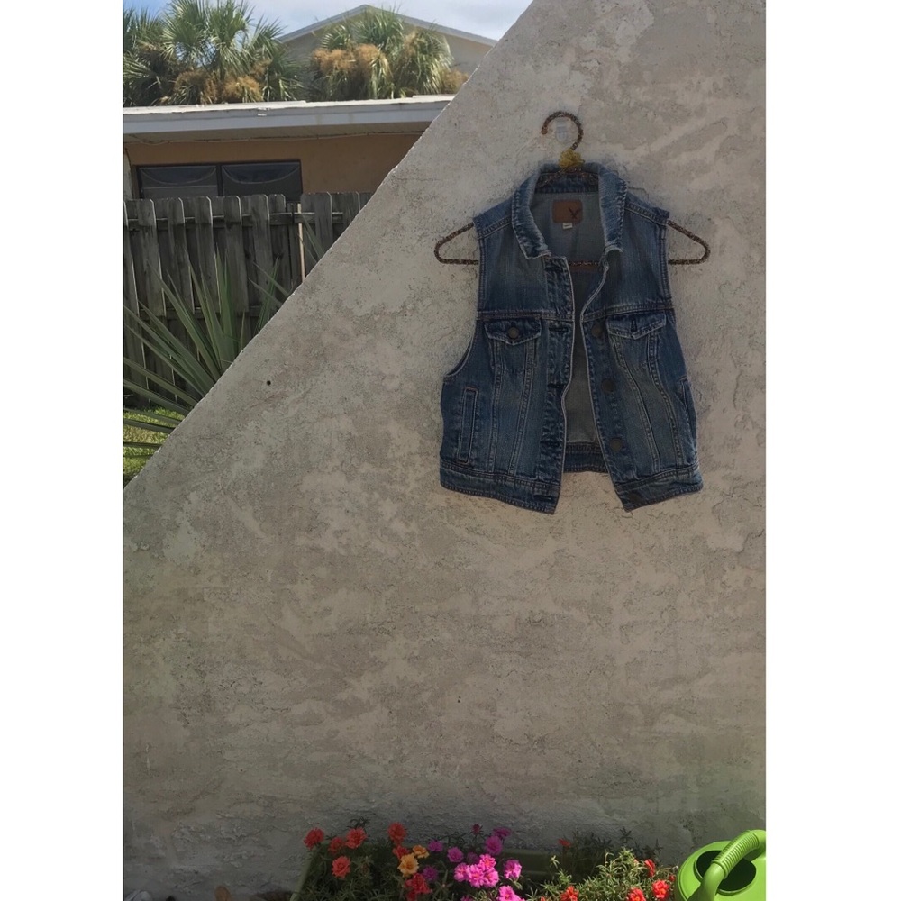 American eagle denim vest
